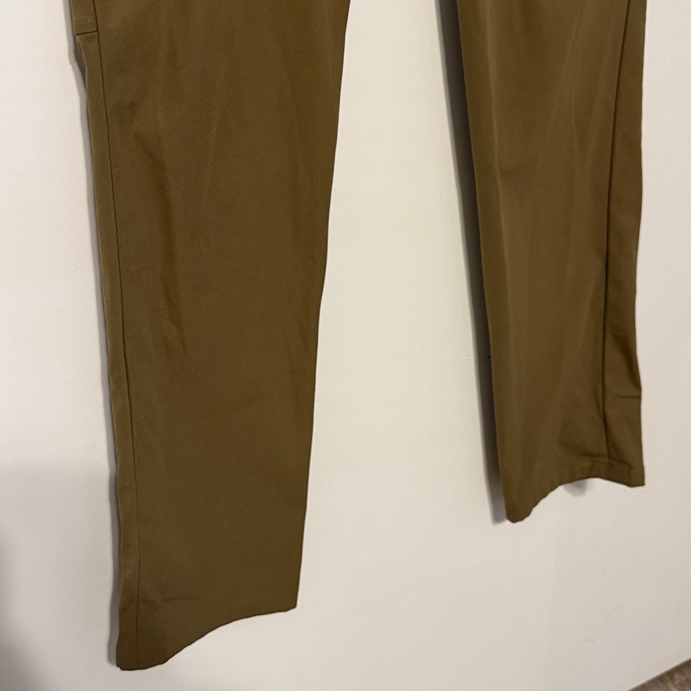 Lululemon ABC Pant Men 30x32 Tan Classic Fit Warpstreme Stretch Chino LM5335SE - Picture 3 of 13